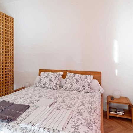 Ons Nest Bed & Breakfast Amsterdam Exterior photo